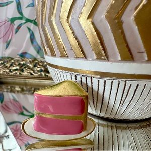 Vintage Cake Brooch Pin 1.5” x 1.25”